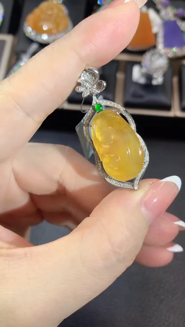 翡翠18K金镶嵌吊坠(不含链)C79