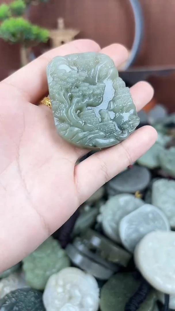 和田玉未镶嵌颈饰1
