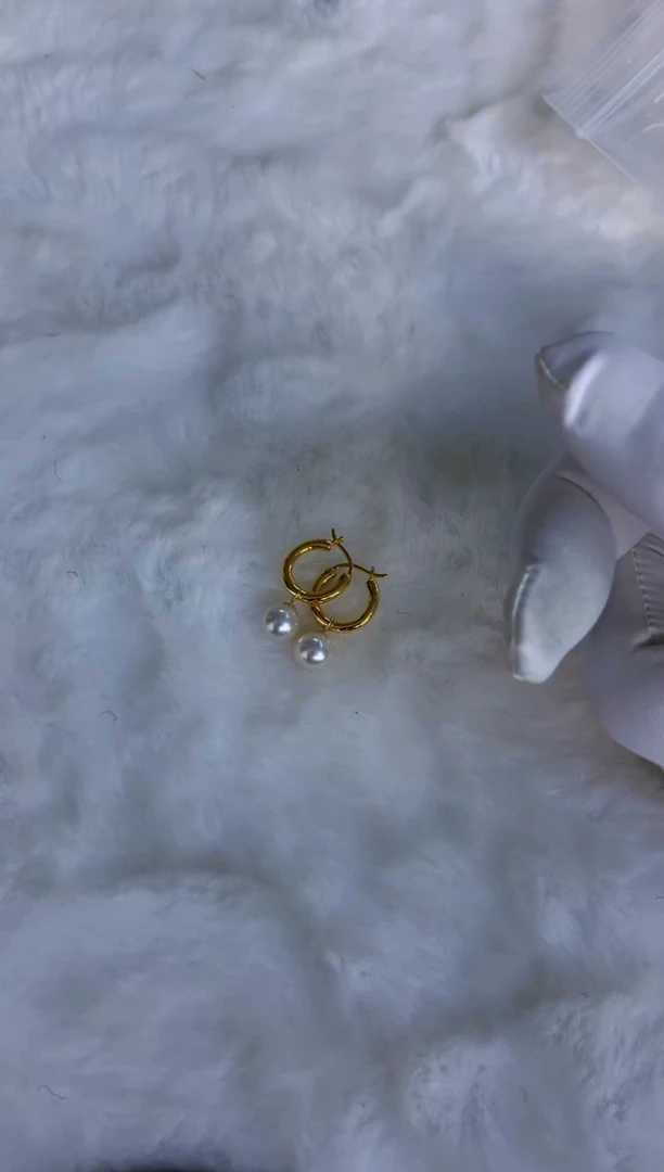 18K金镶嵌海水珍珠饰品8.5-9耳扣