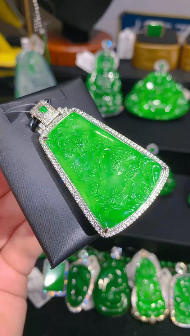 【闪购商品】翡翠颈饰银S925镶嵌26一季