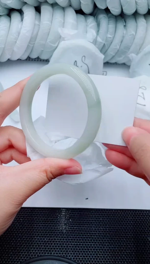 石英质玉手镯未镶嵌F52-58-59