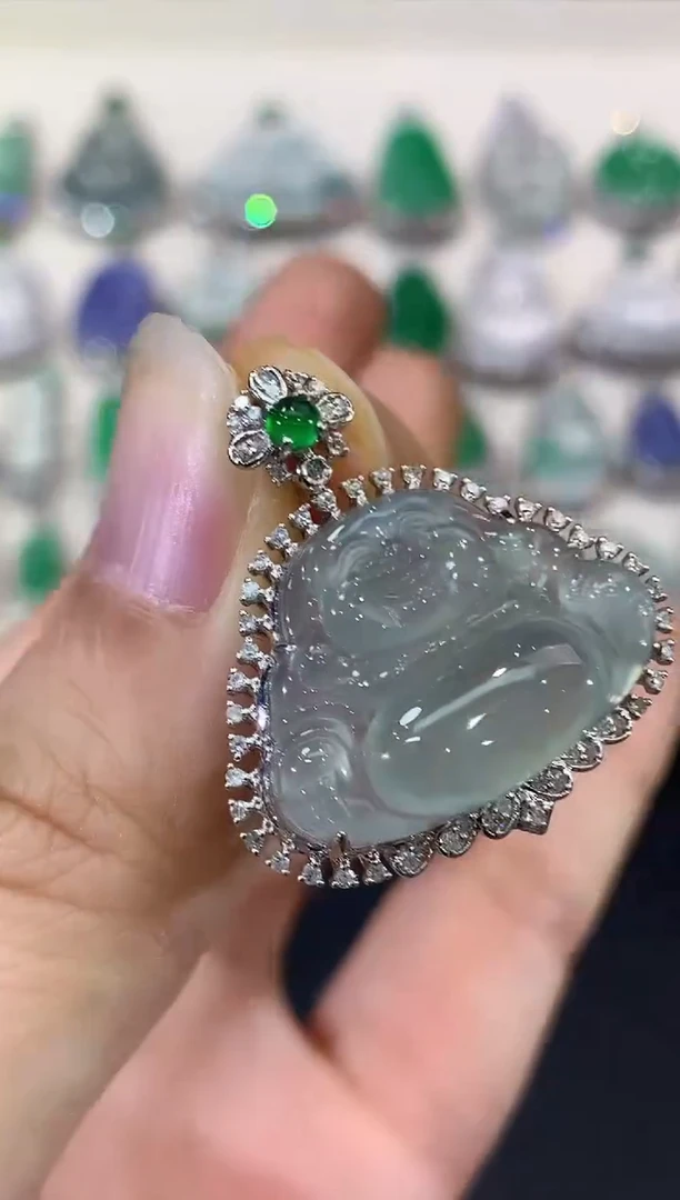 吊坠(不含链)18K金镶嵌翡翠B66