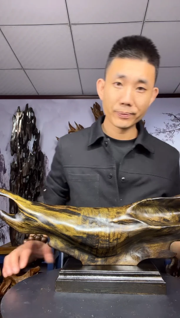 金丝楠木雕款什***买金丝楠木工艺品摆件