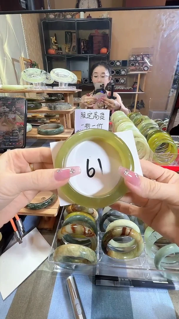 岫玉未镶嵌手镯24