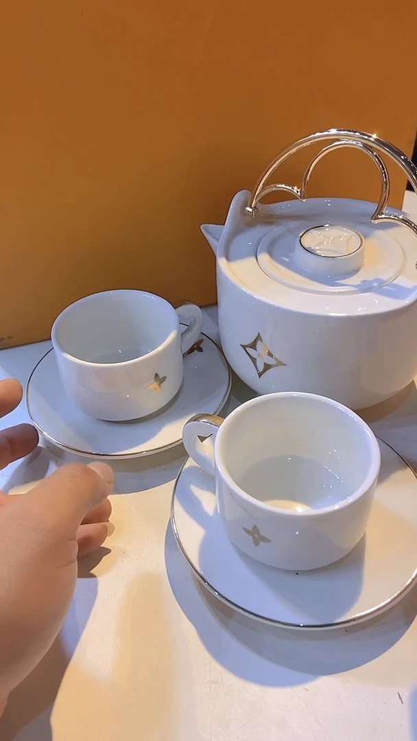 鸿辉家品牌瓷器，京东包邮！