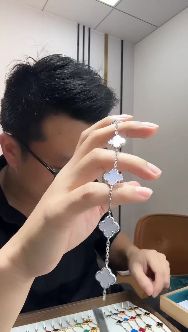 玛瑙/玉髓手链18K金镶嵌紫色k白，五花手链GHJ24版