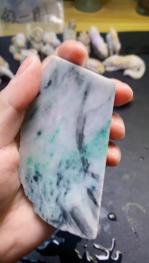 翡翠未镶嵌颈饰 天然翡翠014