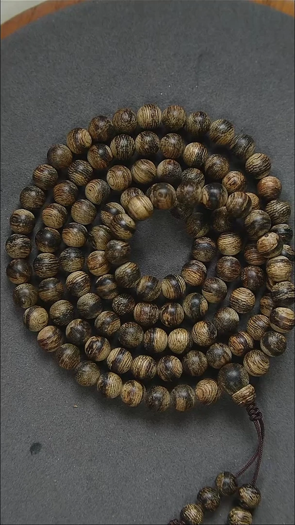 沉香手串07*108-20.9克正区达拉干多圈