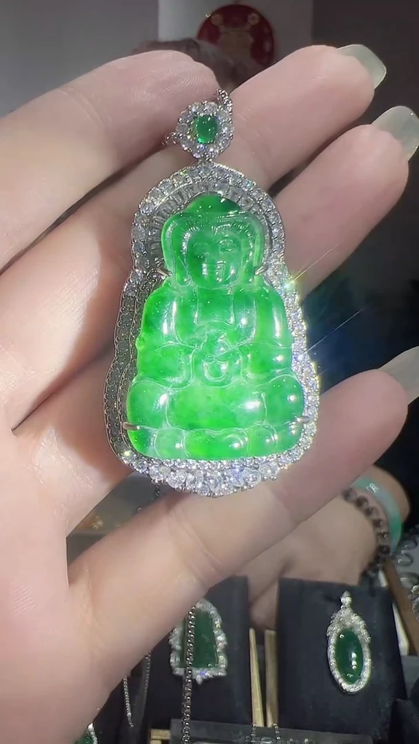 颈饰未镶嵌翡翠2025102481