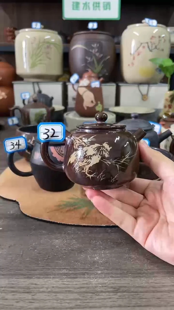 z****m建水紫陶刻填梨木纯柴烧壶李俊老师