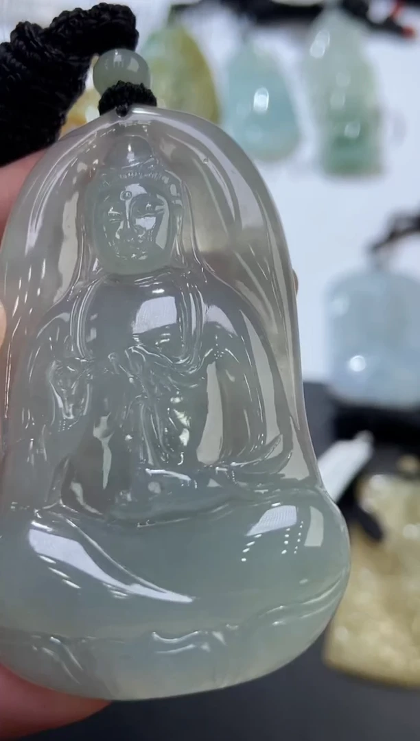 未镶嵌挂件翡翠372484  多人