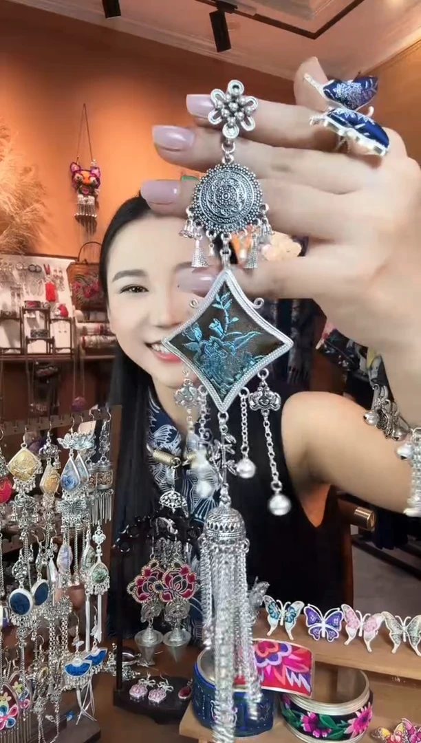 刺绣纯手工民族风压襟