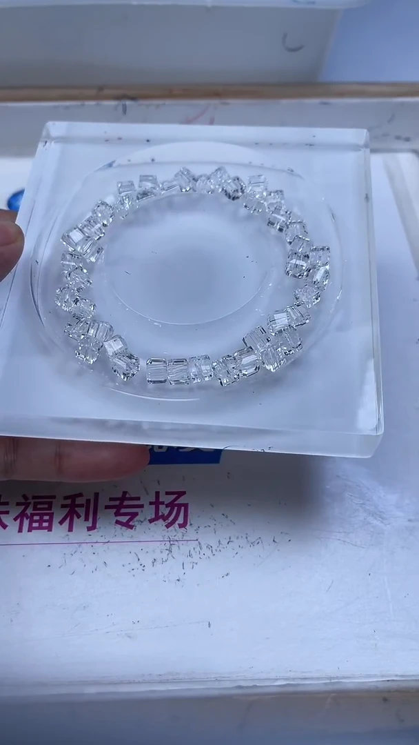 未镶嵌珠宝半成品水晶B1014 白水晶方糖6mm30个15元