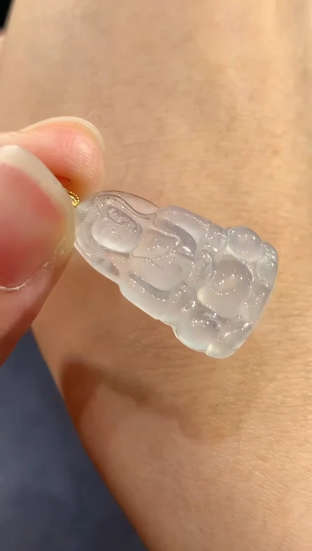 翡翠18K金镶嵌吊坠(不含链)L多样性发其一