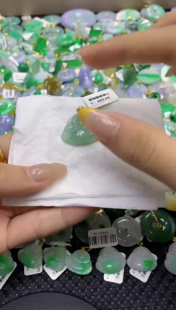 颈饰未镶嵌翡翠天然缅甸翡翠A货