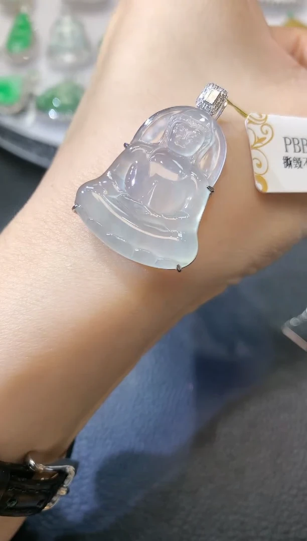 【闪购商品】翡翠吊坠(不含链)18K金镶嵌D10