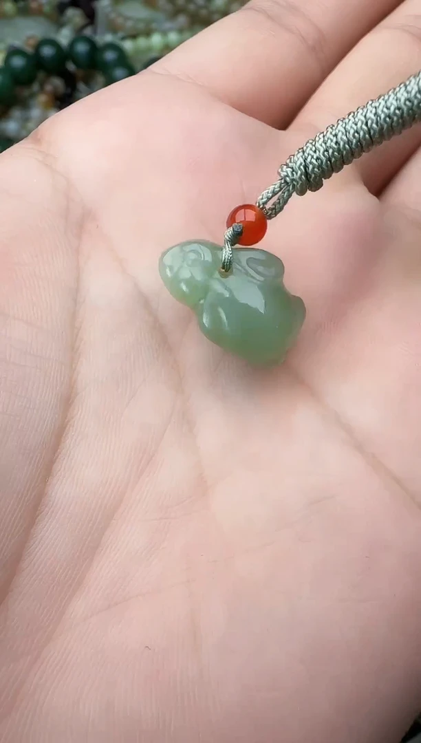 颈饰未镶嵌和田玉拍一发一