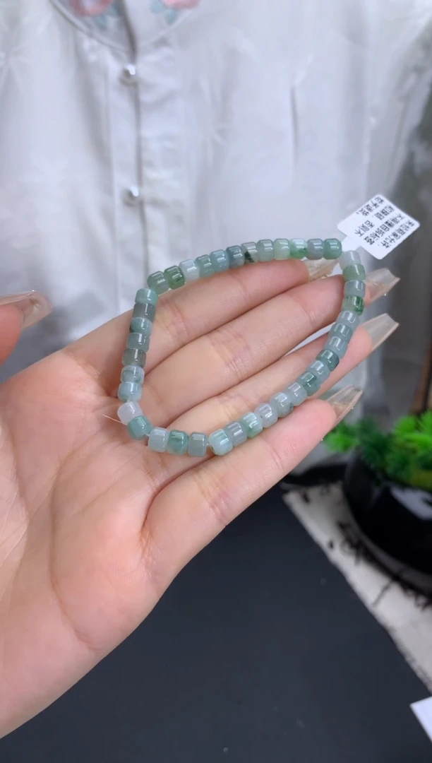 【闪购商品】翡翠手链未镶嵌卡5.4mm
