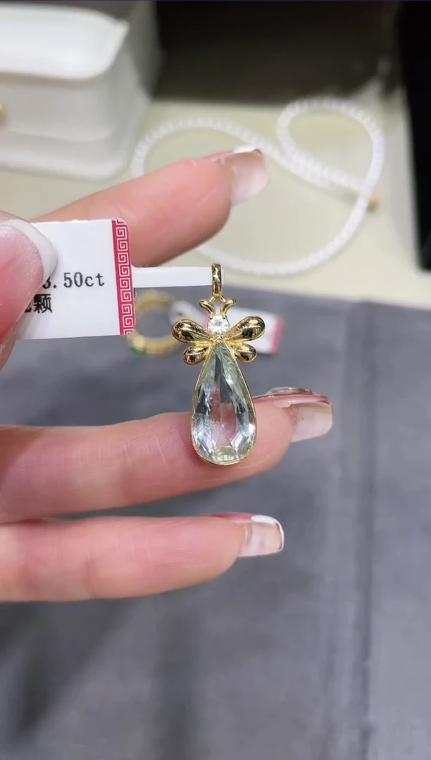 【闪购商品】海蓝宝石吊坠(不含链)18K金镶嵌·