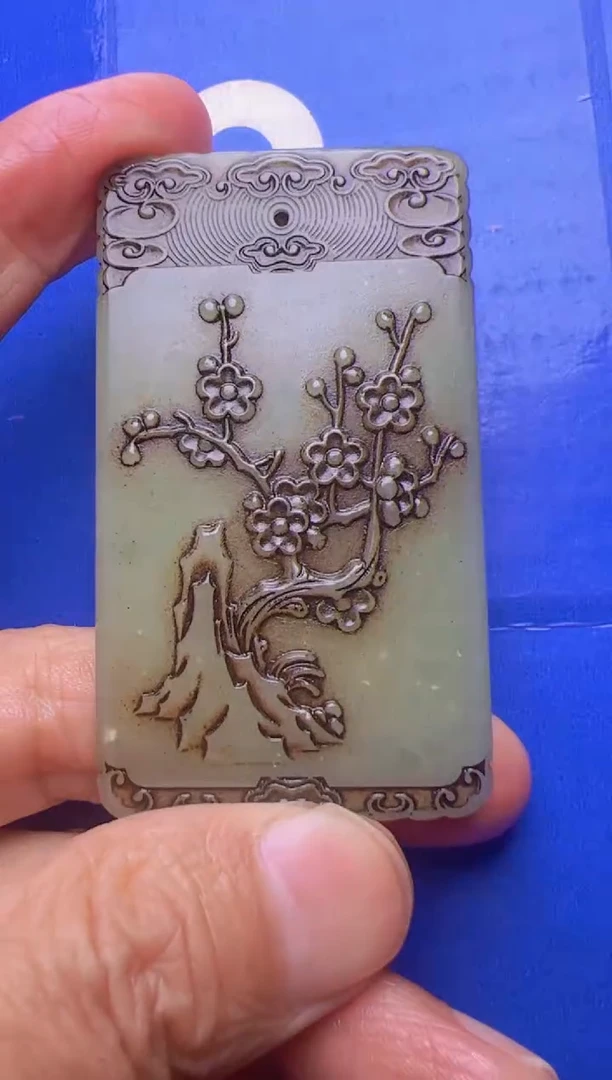 未镶嵌和田玉挂件大**鹄和田玉