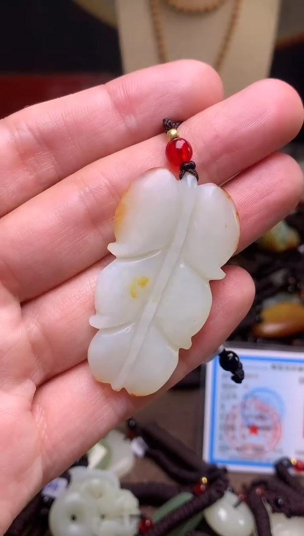 颈饰未镶嵌和田玉新疆料青海料清水和田玉吊坠