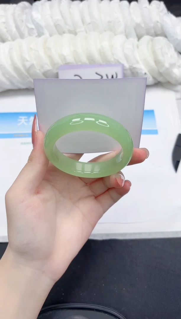 石英质玉手镯未镶嵌133-56