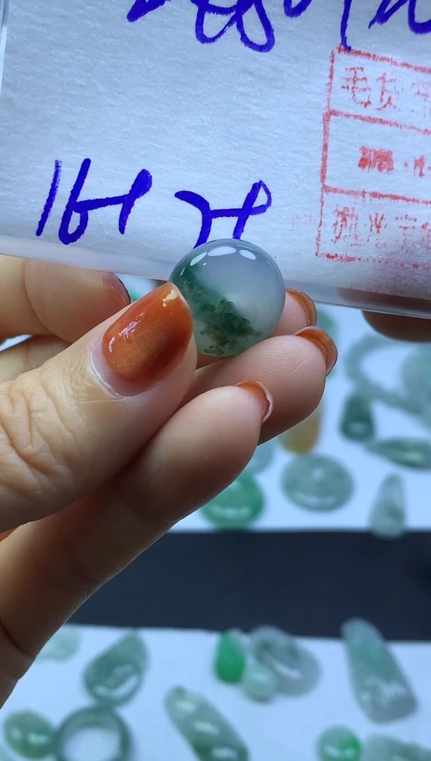 未镶嵌定制翡翠67小扣子*2490元毛货需精抛光