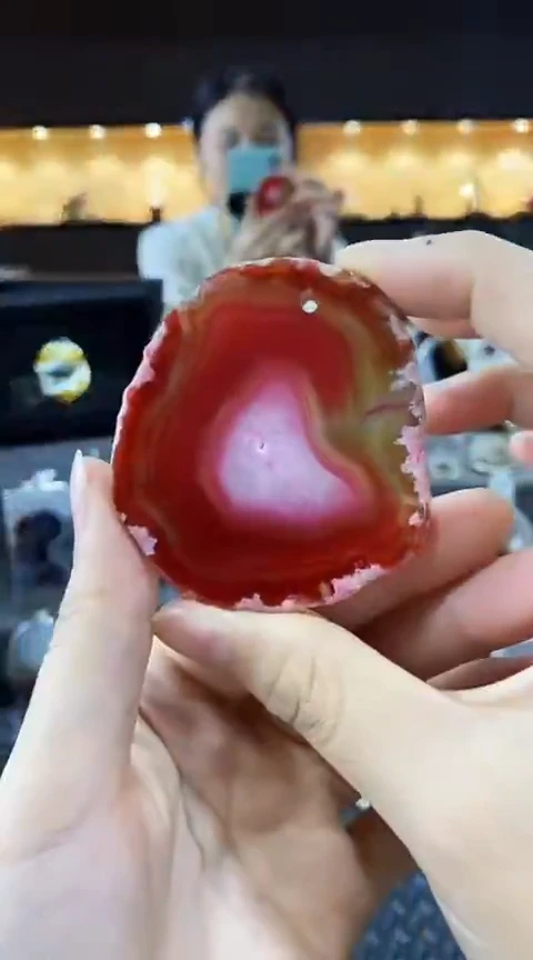 未镶嵌颈饰玛瑙/玉髓?**?玛瑙