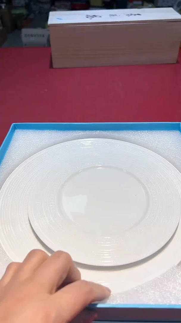 【闪购商品】瓷片锅碗瓢盆一件不剩