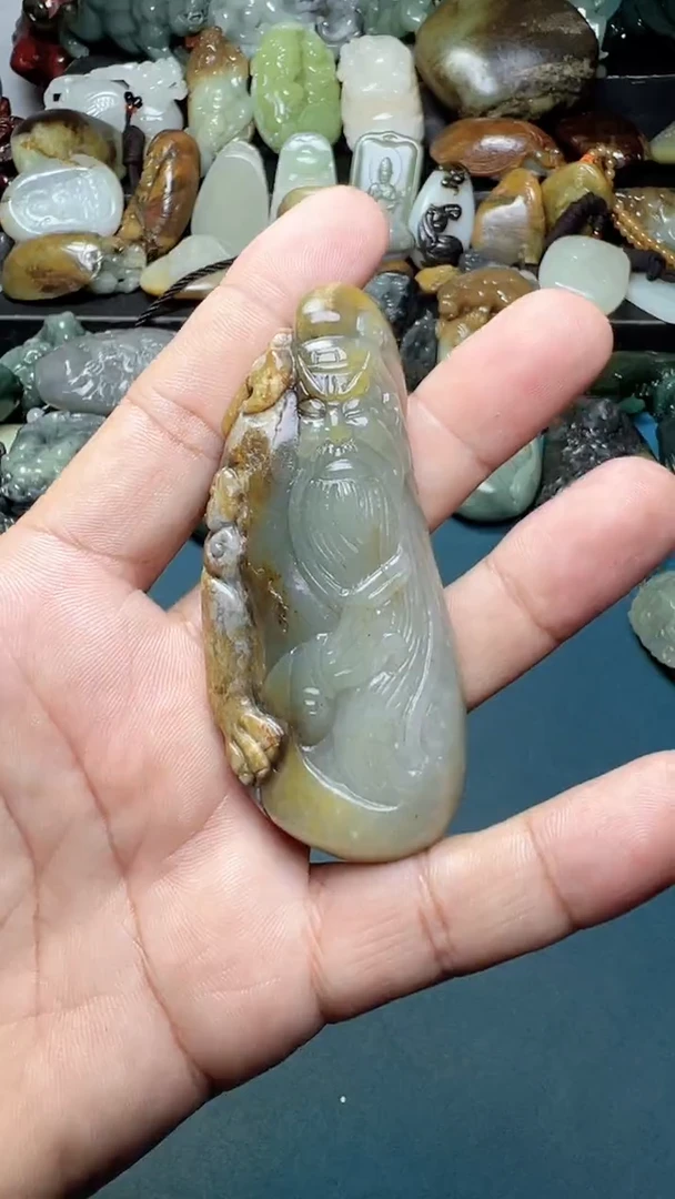 未镶嵌和田玉把件-