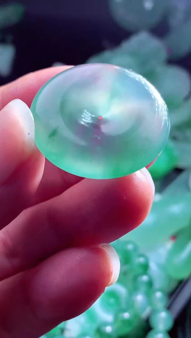 未镶嵌定制翡翠无*?翡翠毛货定制