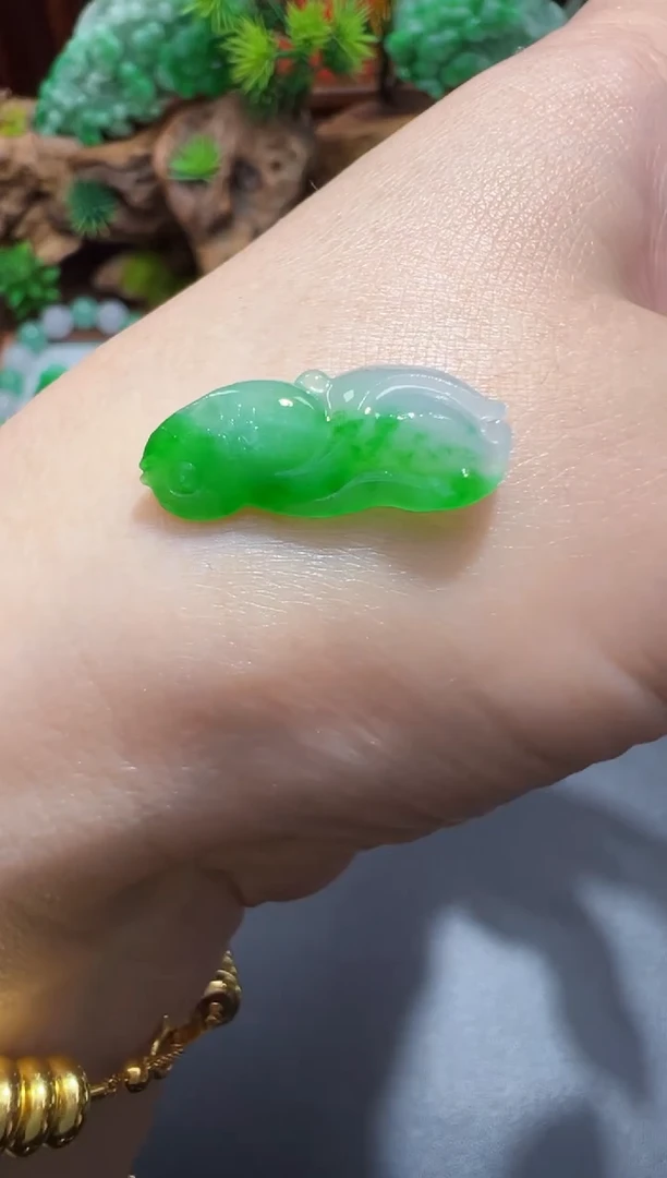 未镶嵌定制翡翠20.8*9.8*3.8蝴蝶仙子