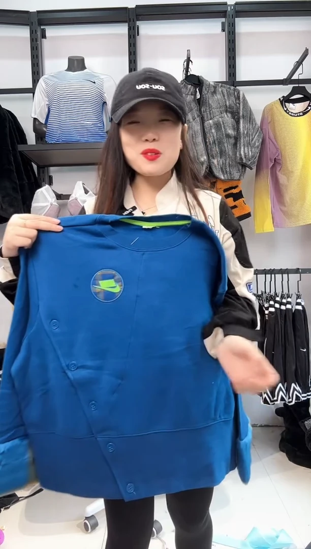 2655 编码  瑕疵直播间过款为准 尺码170