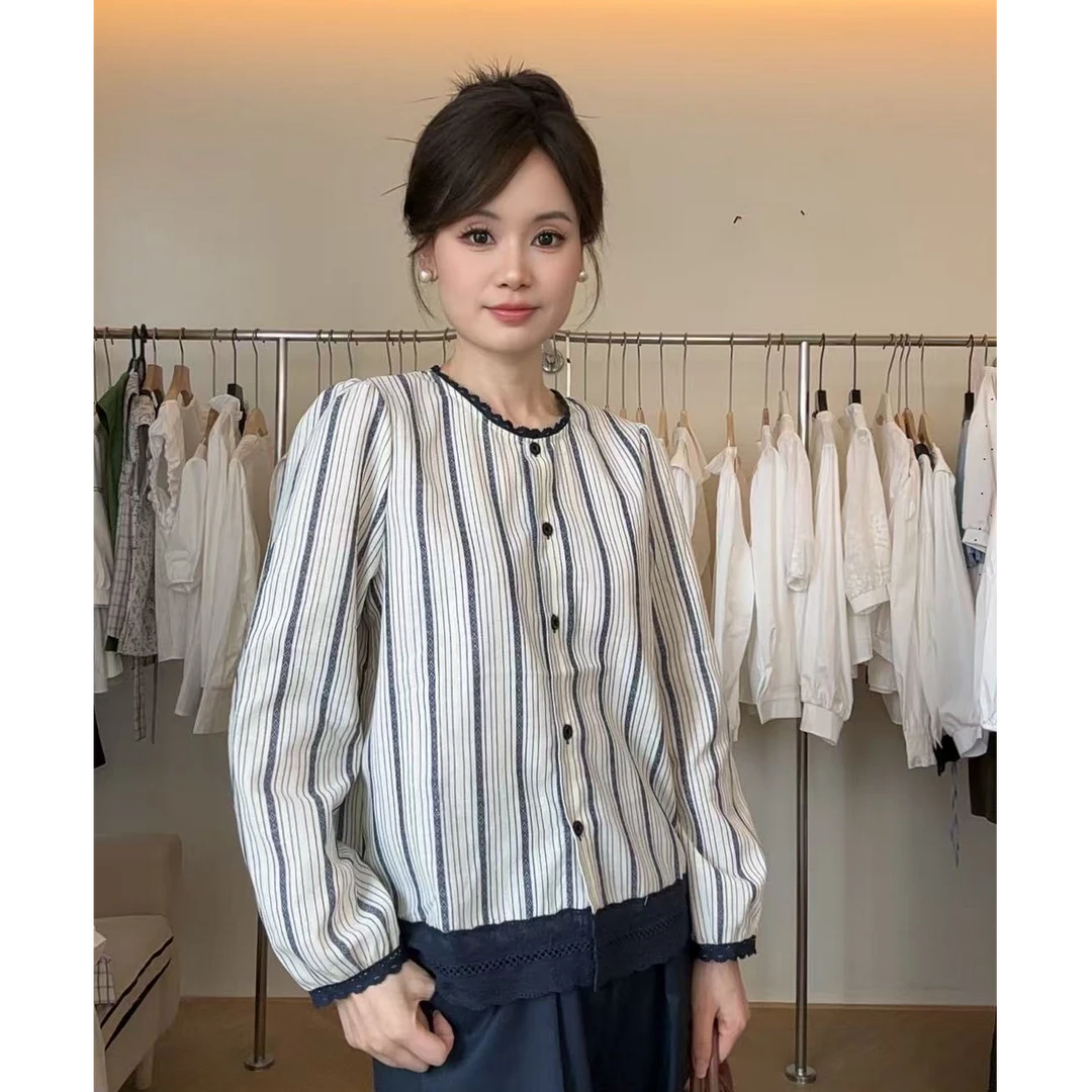 2025早秋新款女装好看的衬衫蕾丝花边长袖法式小资小衫上衣