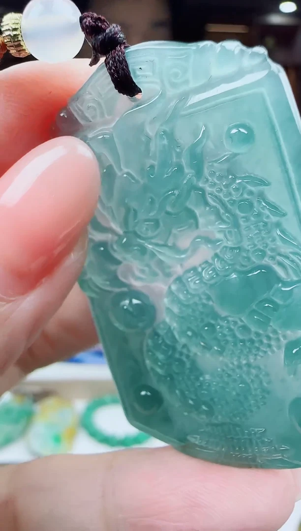 颈饰未镶嵌翡翠多样性发其一  龙牌   39.9