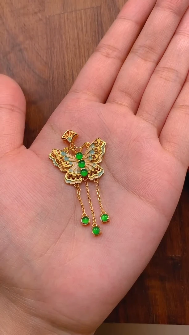 【闪购商品】翡翠吊坠(不含链)银S925镶嵌蝴蝶吊坠