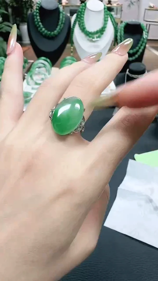 未镶嵌1石英质玉（非洲翠）/9313