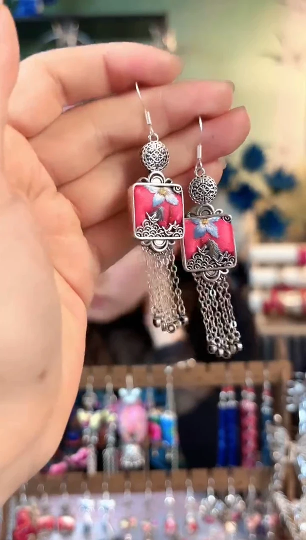 织绣彩云南阁非遗老绣670*