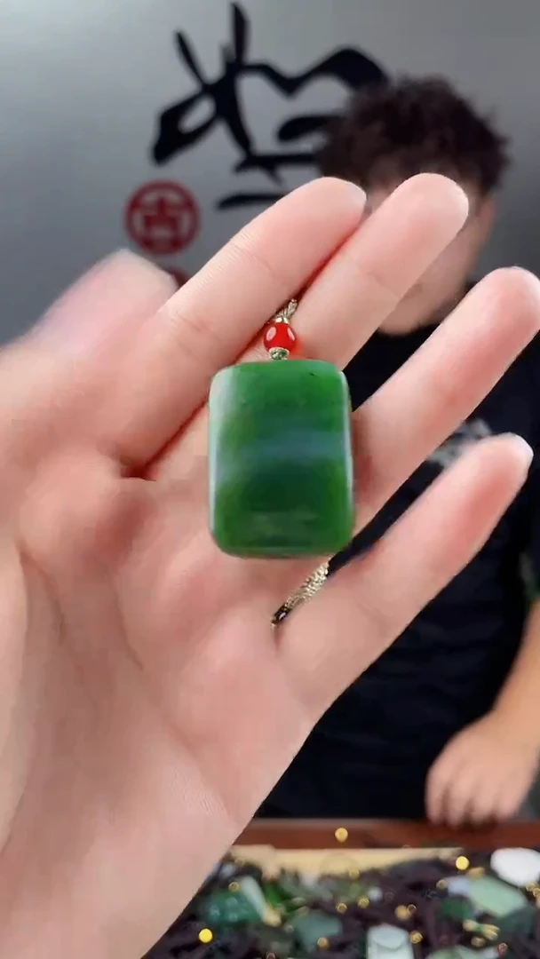 和田玉未镶嵌颈饰拍一发一，多样性发货