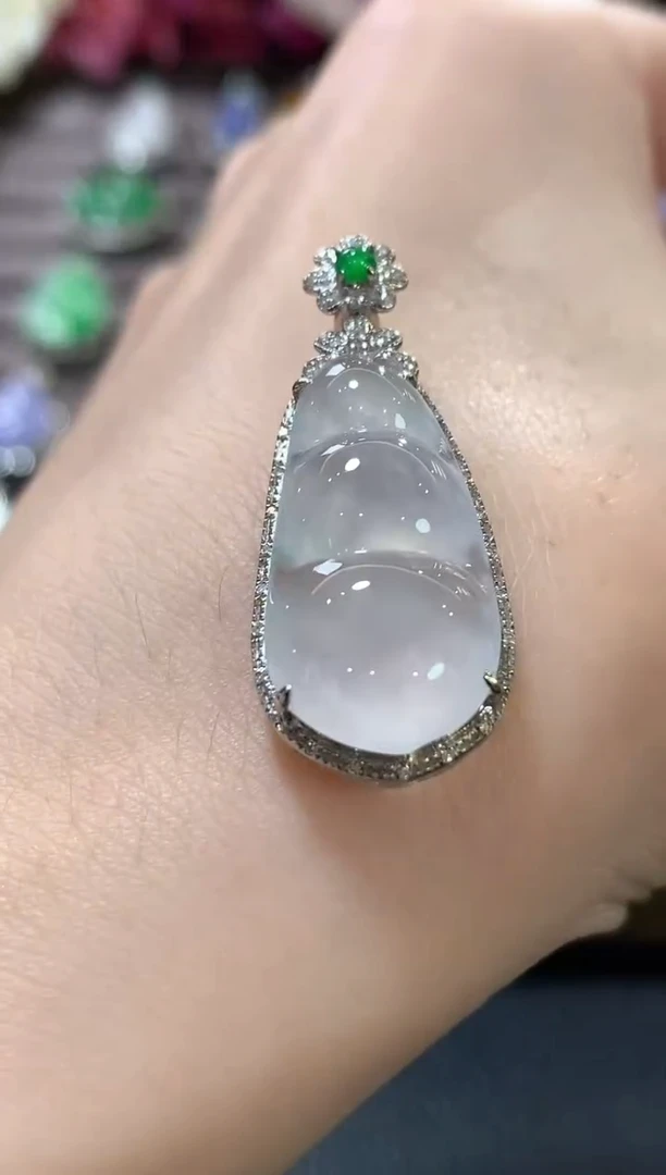 吊坠(不含链)18K金镶嵌翡翠a41