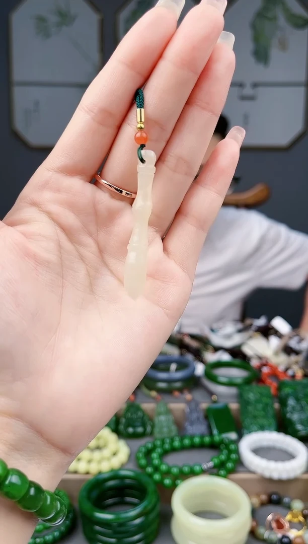 和田玉未镶嵌颈饰命****）多样性发货拍一单发一个