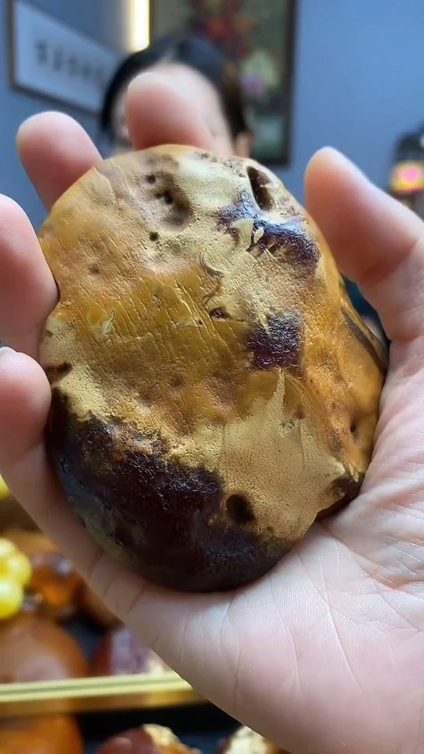 琥珀颈饰未镶嵌把件