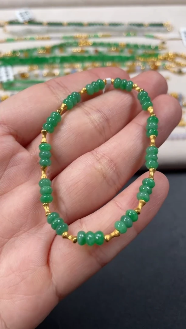 18K金镶嵌手串翡翠多样性  发货一条   P586