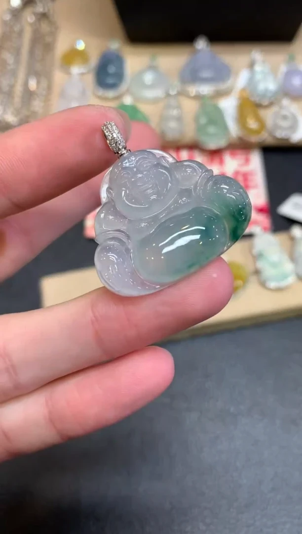 【闪购商品】翡翠颈饰18K金镶嵌佛公【无服务费】