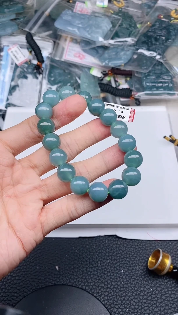 未镶嵌手串翡翠