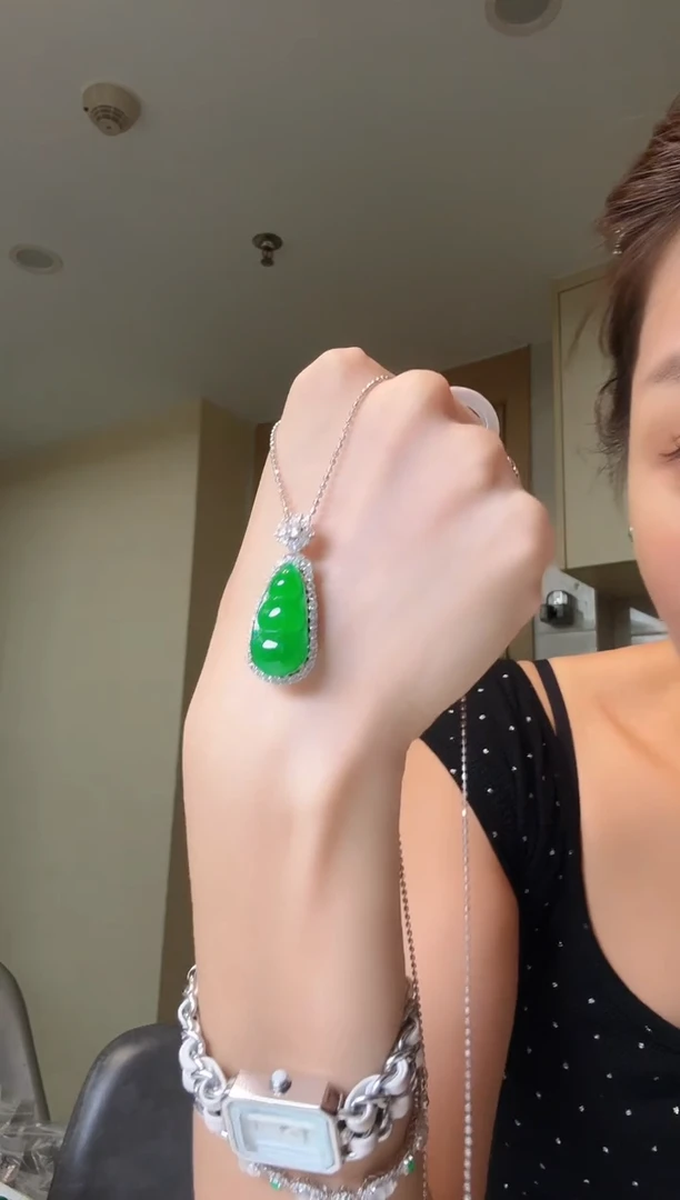 吊坠(不含链)银S925镶嵌翡翠天然翡翠吊坠
