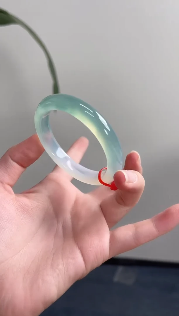 手镯玛瑙/玉髓未镶嵌52-53圈