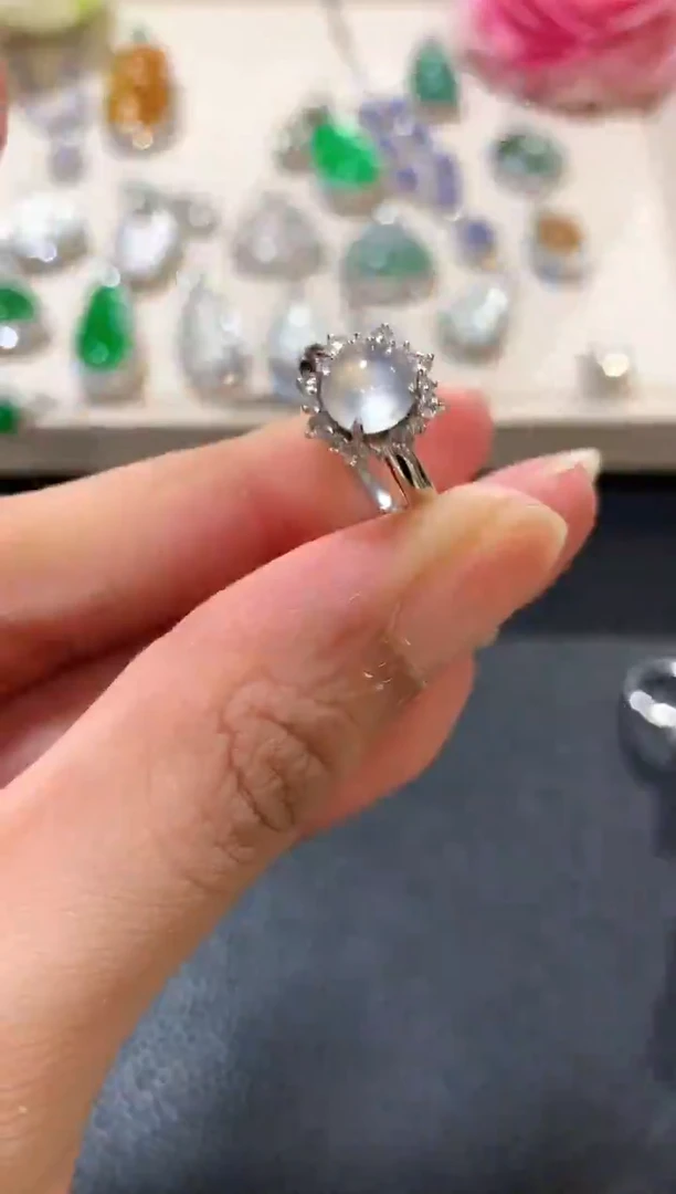 18K金镶嵌戒指翡翠z142