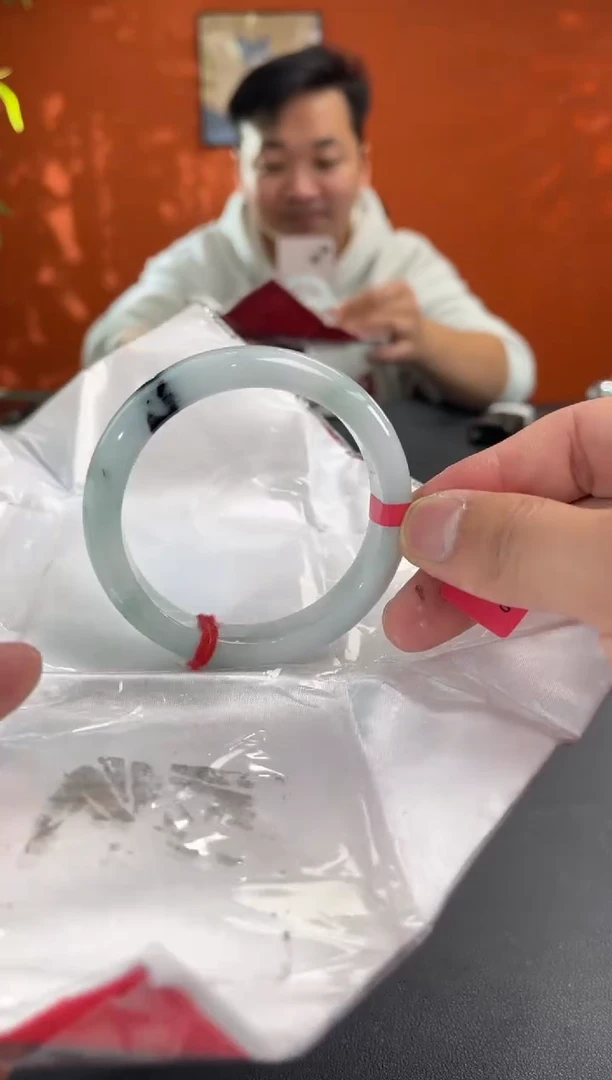 未镶嵌手镯翡翠15 56