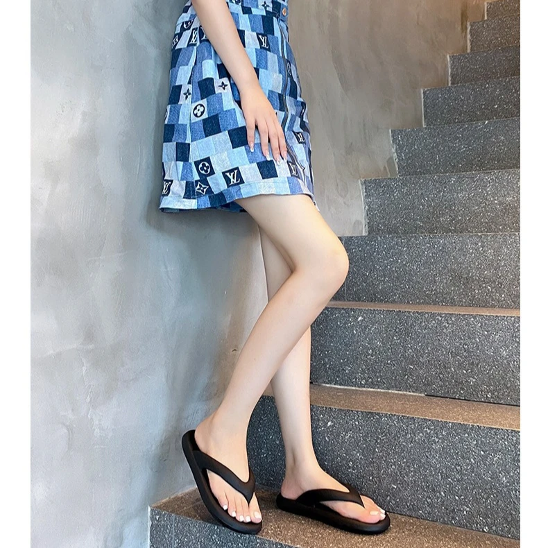 新款人字拖男女外穿EVA踩屎感夏季室内居家厚底防滑夹脚拖鞋时尚